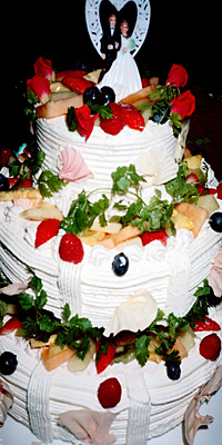 結婚式の特製特大ウェディングケーキ�A